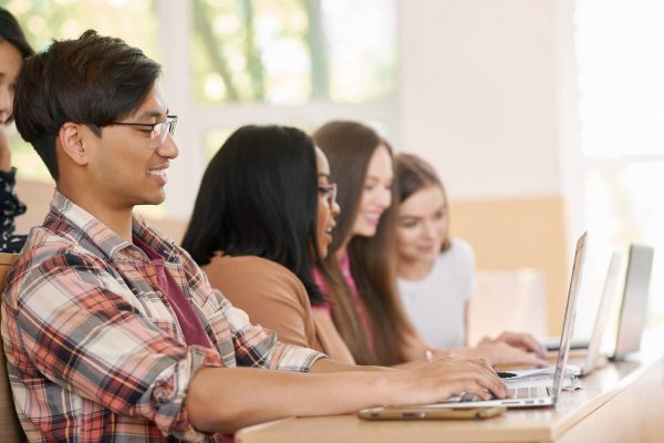 Sono 125.085 gli iscritti alle università online